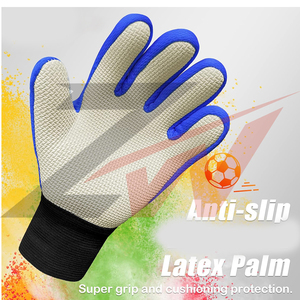 Guantes de portero Sportout con protección para los dedos, guantes de fútbol transpirables, un par de guantes de portero profesionales - Product Image 3