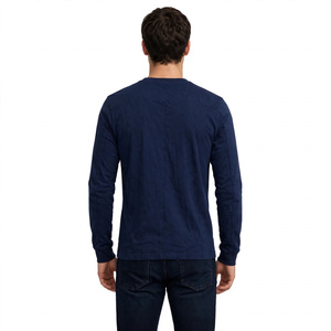 Camiseta de Manga Larga Estampada para Hombre, Diseño Personalizado, Cuello Redondo, Estampado Informal, 100% Algodón, Ecológica, Corte Regular, de BD - Product Image 3