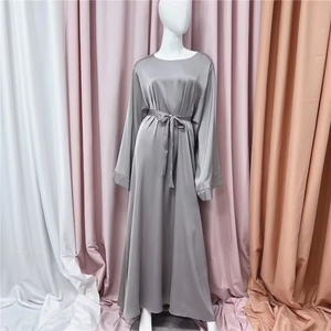 Abaya de Lujo para Mujer, Fabricada por OEM, Tela Nidha Suave, Vestido Maxi Musulmán con Logotipo Personalizado y Empaque de Boutique - Product Image 2