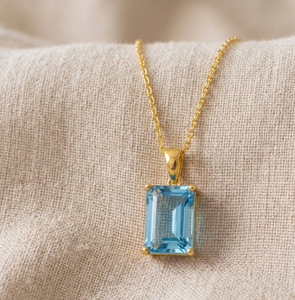 Collier pendentif vintage plaqué or 18 carats avec zircon bleu, serti griffe rectangulaire, bijou pour femme, cadeau d'anniversaire - Product Image 1