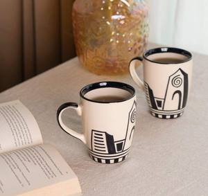 Mug à café en céramique noir et blanc à succès avec impression artistique, finition brillante et poignée confortable pour la maison et le bureau - Product Image 4