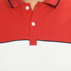 Polo de hombre rojo y blanco con bloques de color, manga corta, informal, de tela Oxford tejida, diseño de botones, largo regular, patrón liso. - Product Image 4