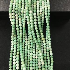 Cuentas redondas lisas de crisoprasa 100% natural, certificadas por IGI, grado AA, de 3.5-5.5 mm, color verde piedra, Fire Vivaaz Gems Jaipur - Product Image 4