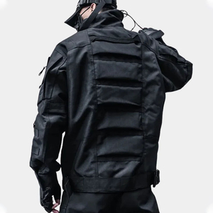 Veste technique pour homme, légère et facile à porter, avec une silhouette structurée. - Product Image 3