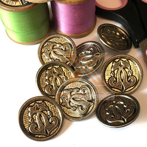 กระดุมเหล็กสำหรับเครื่องแบบพิธีการ ผลิตในปากีสถาน อุปกรณ์ตัดเย็บเสื้อผ้าและเครื่องประดับ - Product Image 6