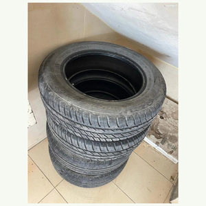 Neumáticos Usados Premium para Venta al Por Mayor en Mercados de Exportación, Neumáticos de Segunda Mano de Alta Calidad para Vehículos de Pasajeros con Buena Profundidad de Banda de Rodadura - Product Image 3