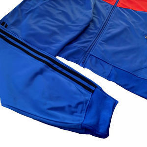 Conjunto Deportivo de Alta Calidad al por Mayor, Personalizado para Hombre, Transpirable, Diseño Sólido para Otoño, Ropa Deportiva de Poliéster para Gimnasio, Trajes Deportivos de Fútbol - Product Image 6