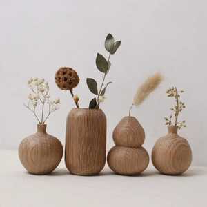 Ensemble de mini-vases en bois faits à la main, modernes, petits, pour fleurs séchées, bouteilles en bois massif, décorations artisanales pour table, décoration de bureau - Product Image 1