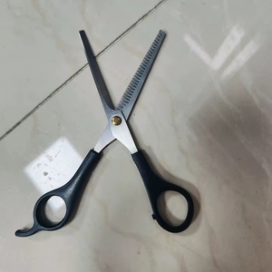 Tijeras de plástico, 1 unidad, 6,5 pulgadas, mango de plástico duradero, cortapelos de acero inoxidable para uso profesional, herramienta para cortar el cabello - Product Image 6