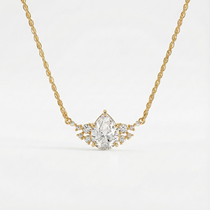 Collier pendentif diamant taille poire en or jaune, sertissage griffe, style classique, bijoux de fiançailles pour femme - Product Image 3