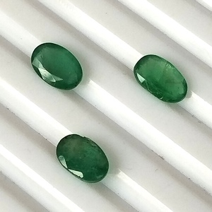 Émeraude calibrée 3,10 carats, naturelle du Zambie, taille ovale 8x5 mm, facettée, translucide, lot de 3 pièces/paire pour bijoux - Product Image 2