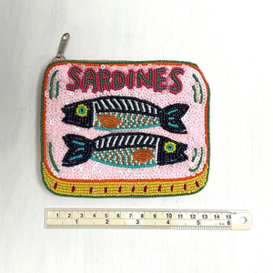 BY MULTI CRAFT - Bolsa de Viaje con Cierre y Diseño Clásico de Sardinas Bordadas a Mano, Personalizable con Logotipo y Color - Product Image 1
