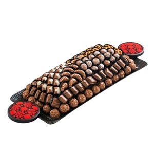 Bandeja de metal plateada de primera calidad para servir dulces y postres, ideal para decoración del hogar y eventos. - Product Image 3