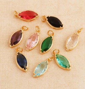 Pendentifs en quartz émeraude plaqué or - Fournitures de fabrication de bijoux faits à la main en gros - Product Image 3