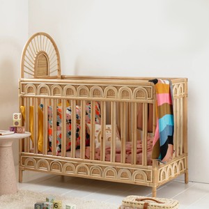 Cuna de bebé de ratán resistente, estilo boho-chic para habitación infantil, precio de fábrica, cuna de mimbre tejida. - Product Image 1