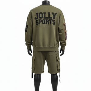 Ensemble sweat-shirt et short cargo en molleton de coton brossé 400 GSM pour homme, couleur olive, logo graphique personnalisé - Product Image 2