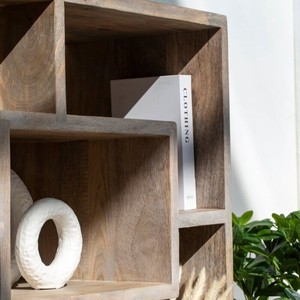 Étagères de présentation en bois Vandana Altis Flux, meubles de rangement minimalistes en bois massif modernes - Product Image 3