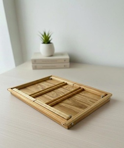 Bandeja de servir rectangular decorativa de madera con patas, estilo contemporáneo, hecha a mano en India, precio mayorista. - Product Image 3