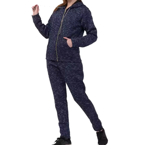Conjunto Deportivo para Mujer con Capucha, Bloques de Color Rojo y Negro, Sudadera Casual con Cremallera Frontal y Mangas Largas, y Pantalones con Bolsillos Laterales - Product Image 5