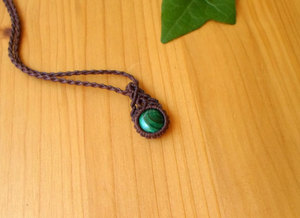 Collar de Macramé con Mariposa Hecho a Mano, con Perla de Agua Dulce y Colgante de Malaquita, para Regalo, Joyería al por Mayor - Product Image 3