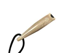 Silbato de Supervivencia para Perros de Cuerno de Búfalo, Hecho a Mano, Pulido, Duradero, Impermeable, con Diseño Moderno - Product Image 4