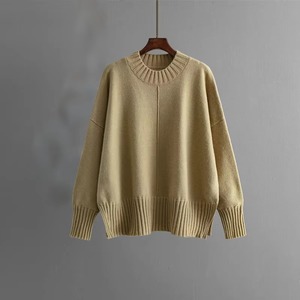 เสื้อสเวตเตอร์ไหมพรมถักทรงโอเวอร์ไซส์ สีพื้น คอกลม แขนยาว สไตล์ลำลอง ใส่ได้ทั้งชายและหญิง สำหรับฤดูใบไม้ร่วงและฤดูหนาว ผ้าไม่เป็นขุย ผลิตจากอะคริลิก 100% รุ่น K - Product Image 5