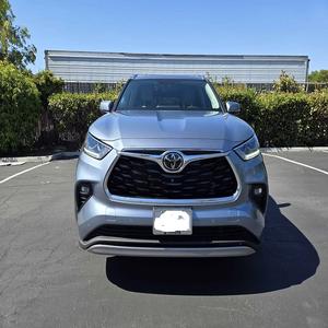 Livraison rapide Toyota Highlander Turbo FWD SUV Intérieur cuir foncé En stock Bon état Fonctionnel Occasion en bon état - Product Image 5