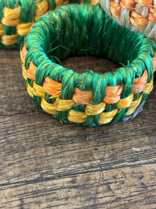 Servilleteros artísticos diseñados para mesas formales, cenas festivas, reuniones familiares y presentaciones especiales. - Product Image 2