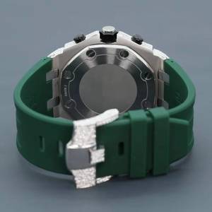 Montre à quartz avec bracelet en caoutchouc vert, boîtier en acier inoxydable, fermoir papillon, lunette entièrement sertie de diamants, chronographe analogique 10 mm, style hip-hop pour hommes - Product Image 5