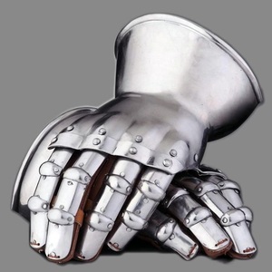 Guantelete Metálico de Guerrero, Armadura de Mano Resistente, Diseñada para Eventos de Reenactación, Teatro y Entusiastas del Cosplay - Product Image 3