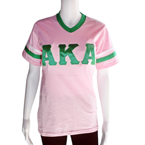 Camiseta AKA Pink Ringer con ribete verde y letras griegas bordadas, camiseta informal para mujer, color rosa y verde - Product Image 1
