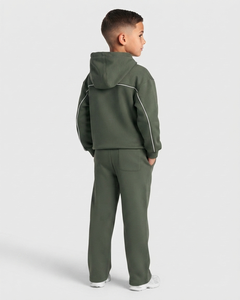 Conjunto Deportivo para Niños, Sudadera con Capucha y Pantalones Deportivos Extra Grandes en Verde Oscuro con Contraste, Traje Deportivo de Algodón Suave para Niños, Fabricante OEM - Product Image 2