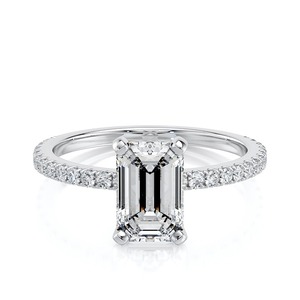 Bague de fiançailles en or blanc avec diamant de laboratoire taille émeraude 1,40 carat, pavé de diamants, bijoux de mariage personnalisés, vente en gros - Product Image 1