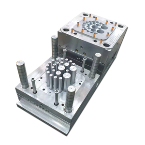 Piezas de plástico moldeadas por inyección personalizadas - Molde de múltiples orificios - Product Image 3
