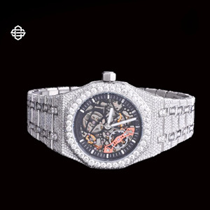 Montre de luxe pour homme, style affaires, à quartz, avec cadran squelette, sertie de diamants Moissanite, mouvement ETA, bracelet en acier inoxydable personnalisé et verre - Product Image 2