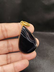 Colgante de Ágata Natural Rayada con Bisel de Latón, Joyería Fina para Boda, Material Principal Incluido - Product Image 3