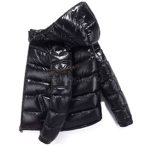 Chaqueta Acolchada Negra Unisex con Capucha, Estilo Casual de Invierno, Corte Regular Ajustado, Cierre de Cremallera, Relleno de Poliéster, Resistente al Viento, con Letras en la Parte Delantera - Product Image 3