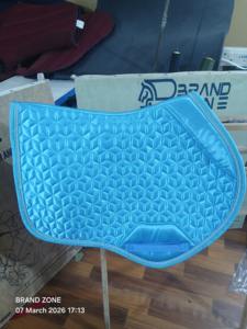 BRAND ZONE Tapis de selle matelassés personnalisés avec logo de marque, accessoires pour chevaux, tapis de selle, numnah, équipement équestre, équitation - Product Image 4