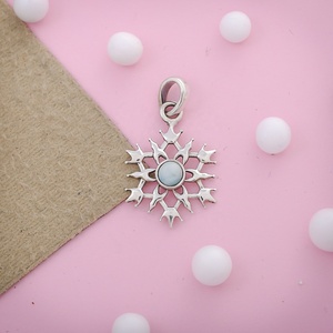Pendentif flocon de neige en larimar naturel, argent sterling 925, pierre précieuse larimar bleue, fabricant de bijoux flocon de neige d'hiver - Product Image 2