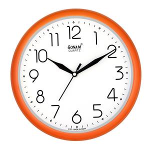 Reloj de Pared con Esfera Dorada de Estilo Clásico en Oferta, Decoración de Hogar de Lujo para Sala de Estar con Movimiento Silencioso, Disponible para la Venta - Product Image 6