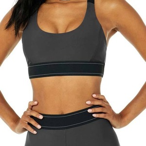 High Quality Women's Fitness Yoga <b>Sets</b> Two Piece Sports Bra Leggings Lightweight Bra And Legging <b>Set</b> - Product Image 3