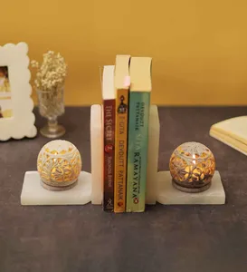 Porte-livres décoratifs en marbre blanc de luxe, style Art Déco, gravés, avec bougeoirs en albâtre et support floral LED pour la décoration intérieure - Product Image 4