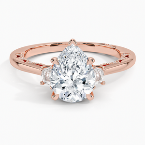 Bagues de fiançailles de luxe en or jaune avec diamant de laboratoire taille poire, trois pierres, halo caché, pierres latérales en forme de croissant, certifiées IGI - Product Image 3