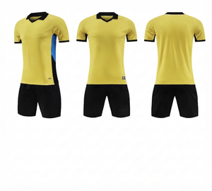 Uniforme Deportivo de Fútbol Amarillo Personalizado al por Mayor, Jersey de Malla 100% Poliéster, Pantalones Cortos de Secado Rápido, Ropa Deportiva Premium, Corte Regular - Product Image 1