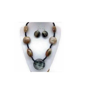 Collar de Cuerno Moderno Hecho a Mano en India, Ecológico y de Primera Calidad, para Mujer, Exportador al por Mayor, Último Diseño, Cadenas de Diamantes y Perlas - Product Image 4