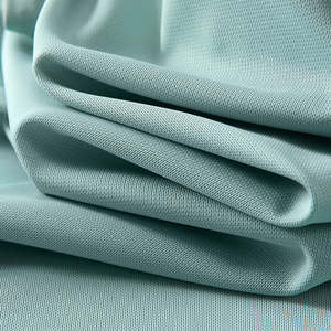 Polo Premium pour Hommes et Femmes – Respirant, Séchage Rapide, Manches Courtes, Logo Personnalisé – Idéal pour le Travail et le Golf - Product Image 4