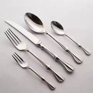 Ensemble de couverts en métal de luxe haut de gamme, vaisselle en acier inoxydable pour une décoration de table élégante - Product Image 1