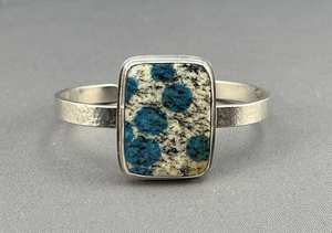 Bague manchette K2 en pierre naturelle, faite à la main, ajustable, pour hommes et femmes, bijou unique, cristal de guérison, cadeau tendance - Product Image 3