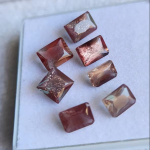 Pierre précieuse naturelle d'Oregon, Sunstone, taille princesse et champagne, magnifique, multicolore, forme octogonale, pierre brute pour la création de bijoux. - Product Image 1