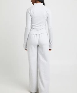 Conjunto de Sudadera Transpirable con Cuello Redondo y Pantalones Deportivos para Mujer, Fabricante de Ropa al por Mayor con Logotipo Personalizado OEM/ODM y Marca Privada - Product Image 2